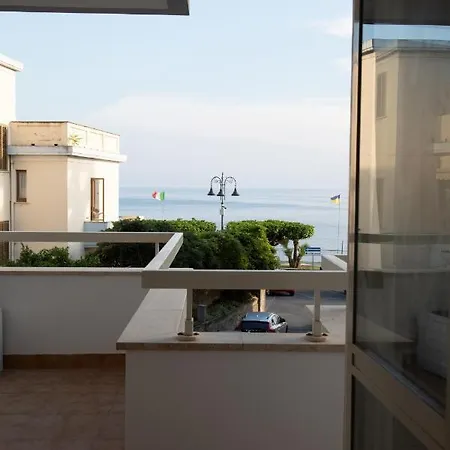 Bed and Breakfast Lungomare Diamante