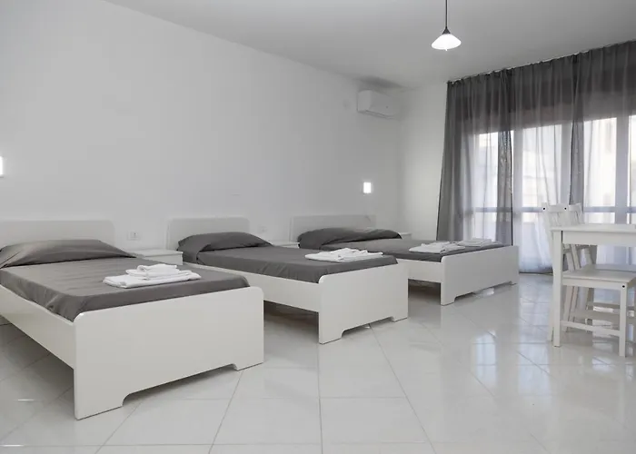 Lungomare Alojamento de Acomodação e Pequeno-almoço Diamante